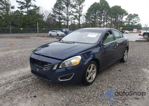 2013 Volvo S60 T5/T5 Platinum/T5 Premier/T5 Premier Plus from USA, damaged, VIN YV1612FSXD2198313